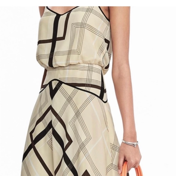 Banana Republic dress fully lined. Size 6P. Great vacation dress! - Picture 1 of 6